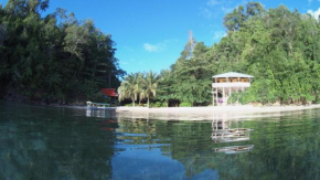 Hotels in Una-Una